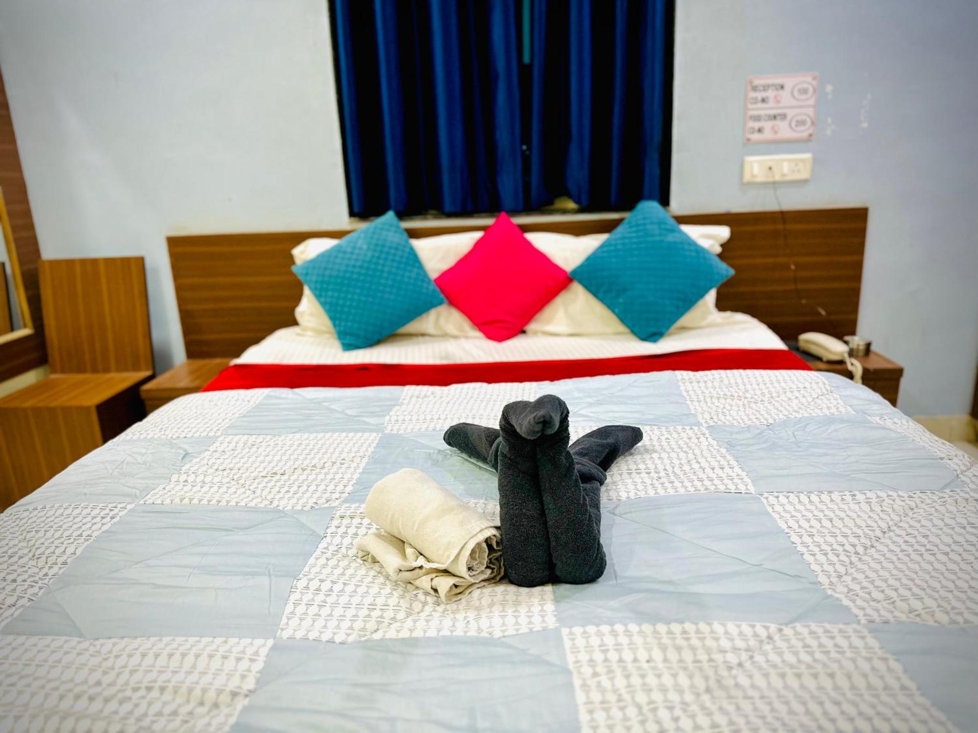 Hotel Sawai Executive Jadhavwadi Exterior photo